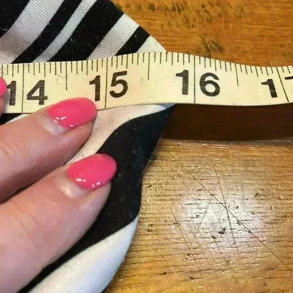 Worthington Womens Dress Black & White 4 Sleeveless Round Neck Knee Length EUC - Picture 10 of 11